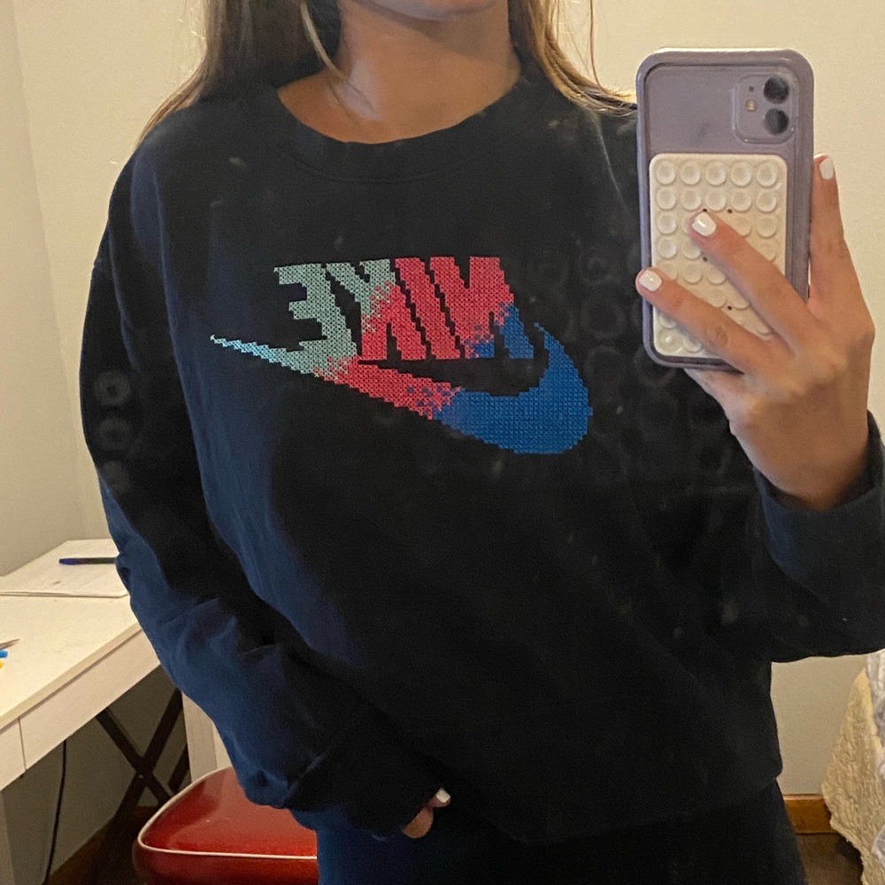 Nike Black Athletic cropped sweatshirt